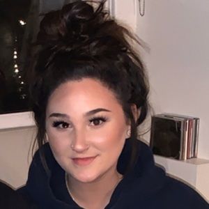 Meet your Posher, Tasha